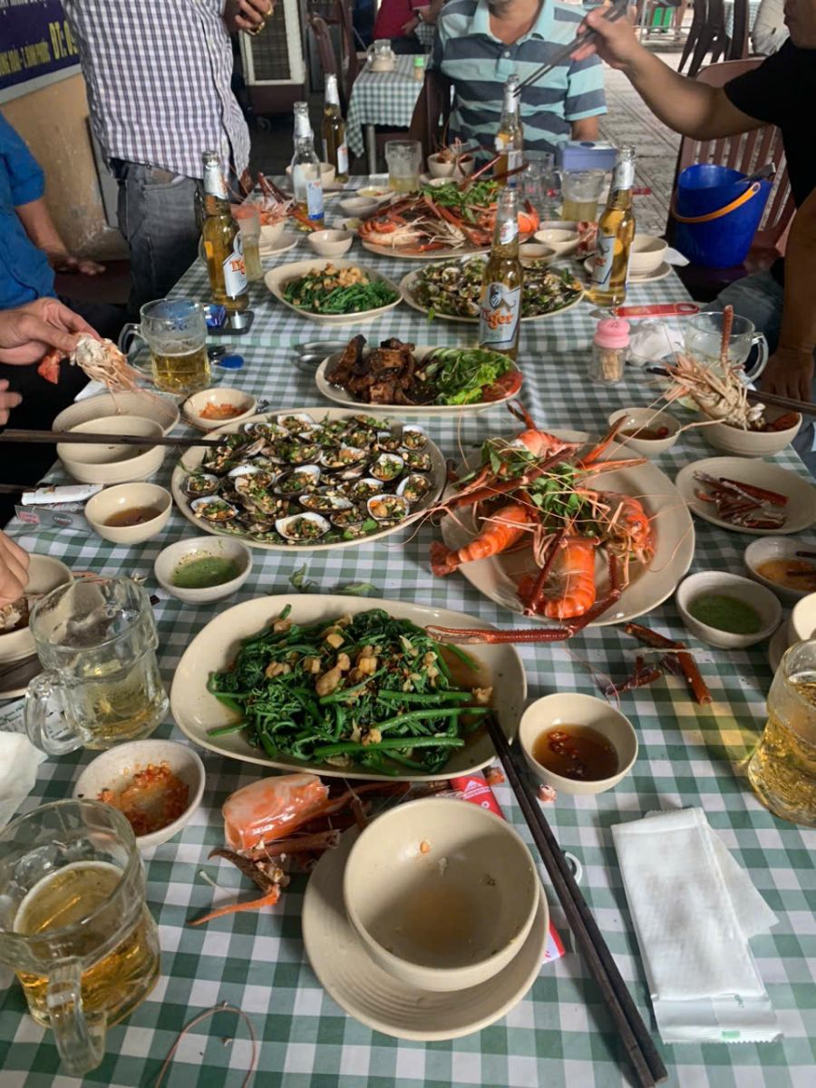 dịch vụ nấu ăn tận nhà của Bê Thui Hoàng Anh